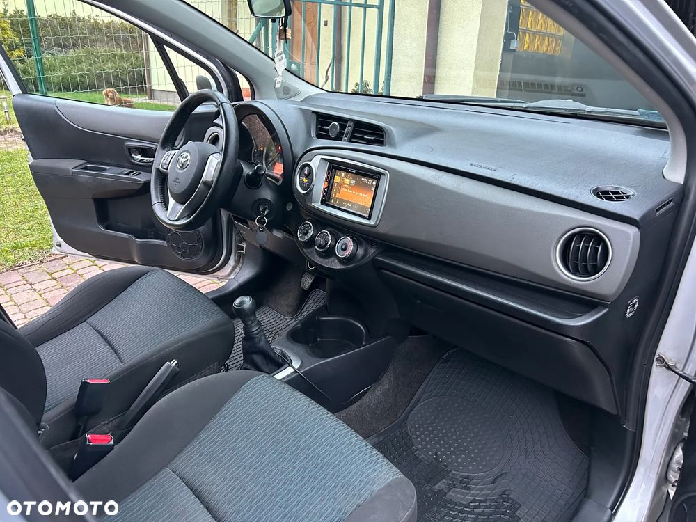 Toyota Yaris 1.0 Terra - 14