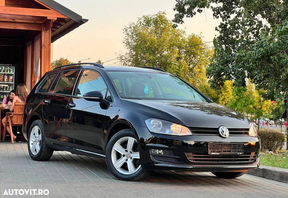 Volkswagen Golf 1.6 TDI (BlueMotion Technology) Comfortline - 1