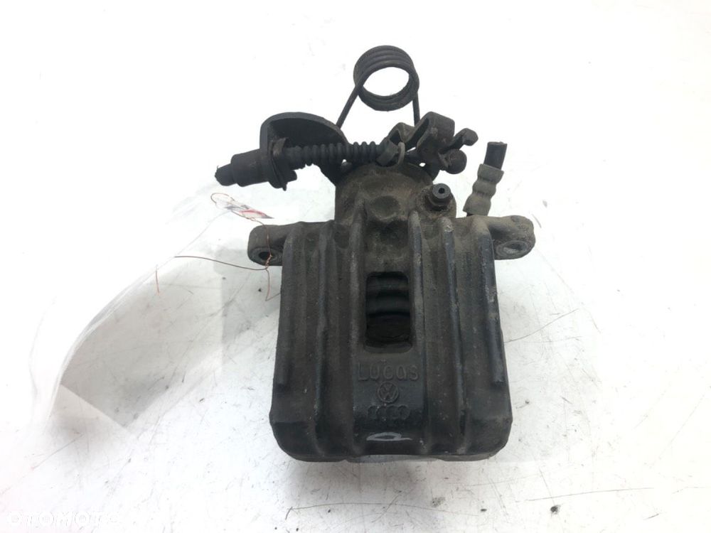 ZACISK PRAWY TYŁ - 80.00 PLN - AUDI A4 B6 Avant (8E5) 2000 - 2005 2.5 TDI quattro 132 kW [180 KM] - 1