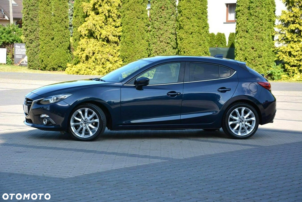 Mazda 3 - 4