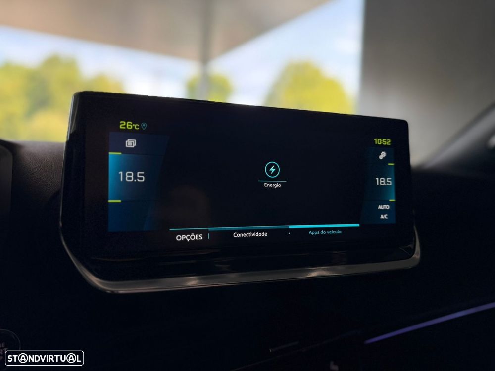 Peugeot e-2008 50 kWh GT - 44