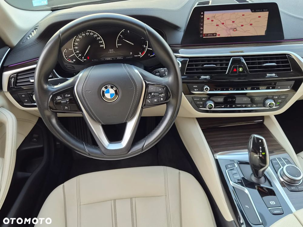 BMW Seria 5 520d xDrive Luxury Line sport - 6