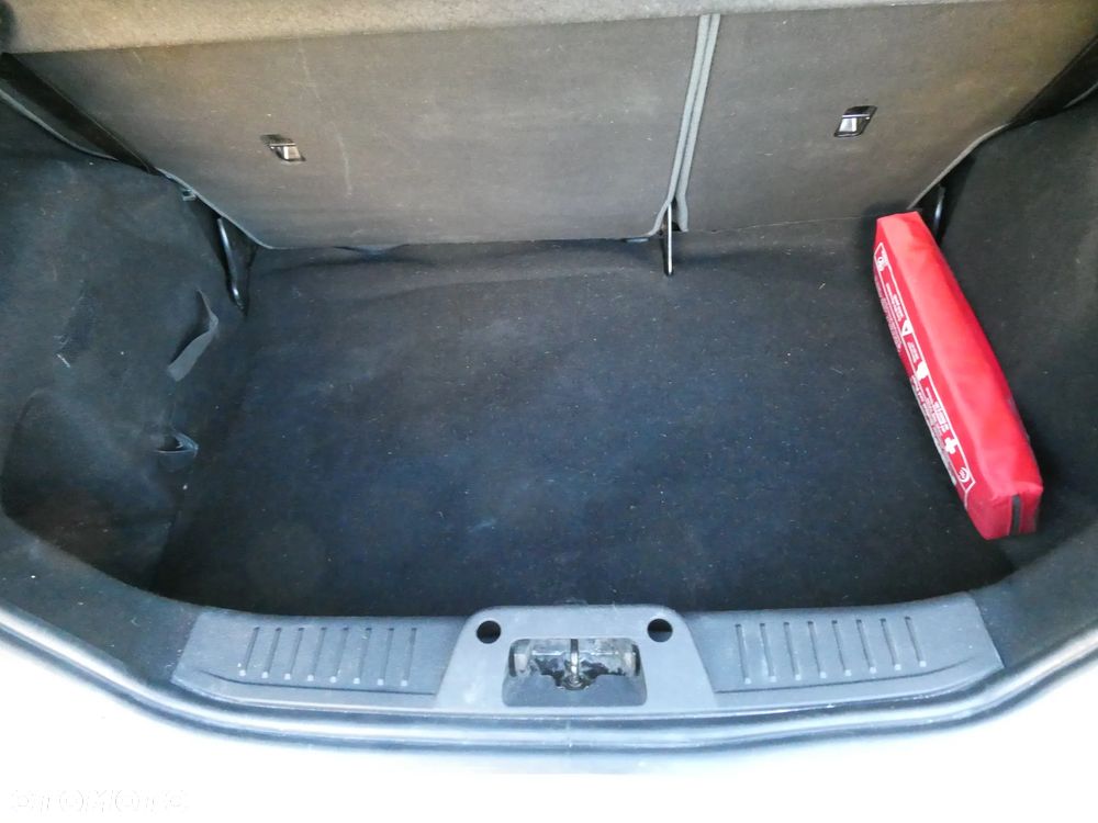 Ford Fiesta 1.25 Titanium EU5 - 26