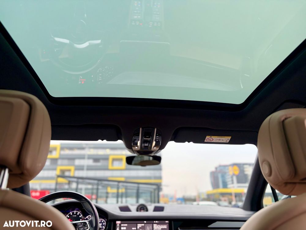 Porsche Cayenne S Tiptronic S Platinum Edition - 8