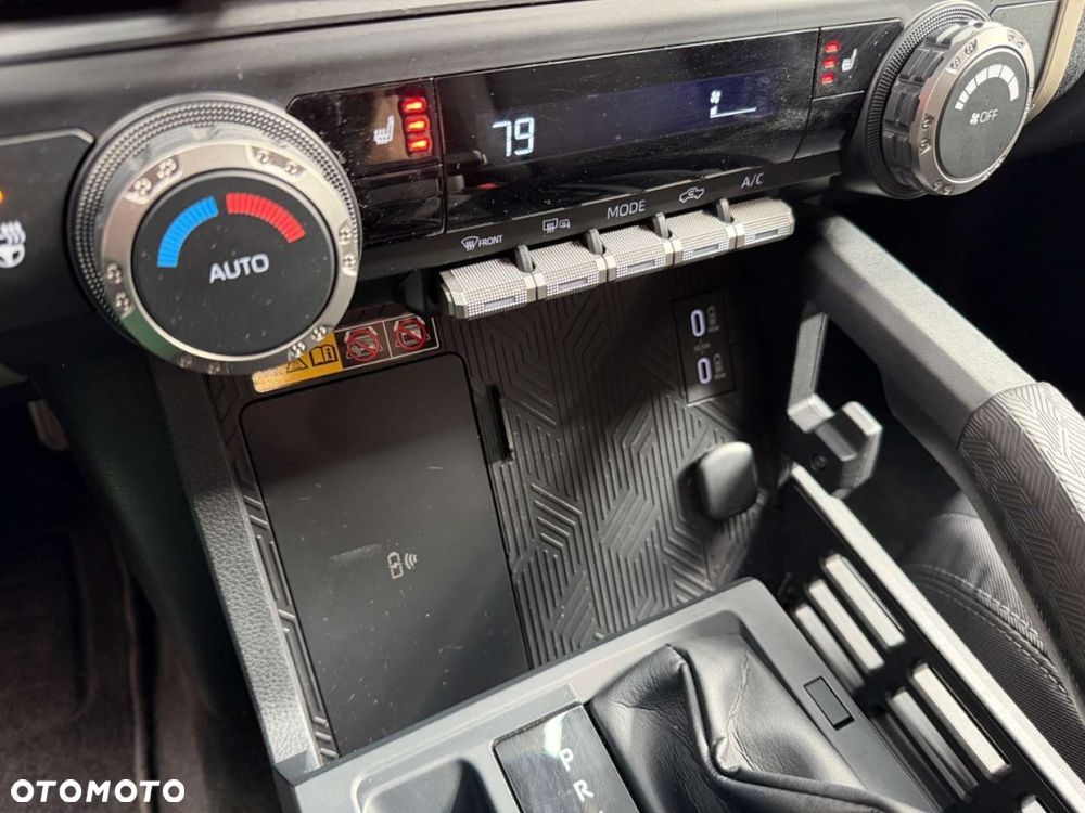 Toyota Tacoma - 34