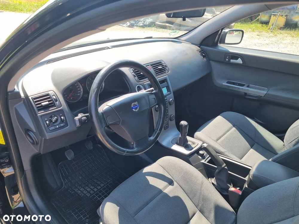 Volvo S40 1.6 - 18