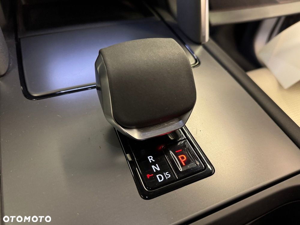 Land Rover Discovery Sport - 22