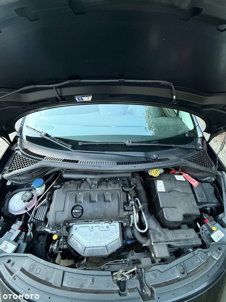 Peugeot 207 1.4 - 6