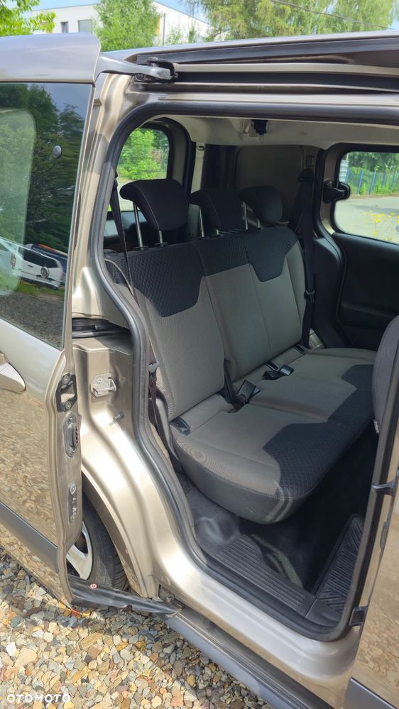 Ford Transit Courier Ambiente - 11