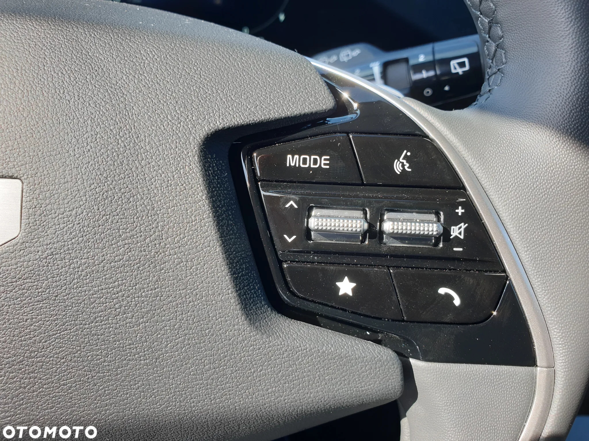Kia Niro e-Niro 64kWh M - 19