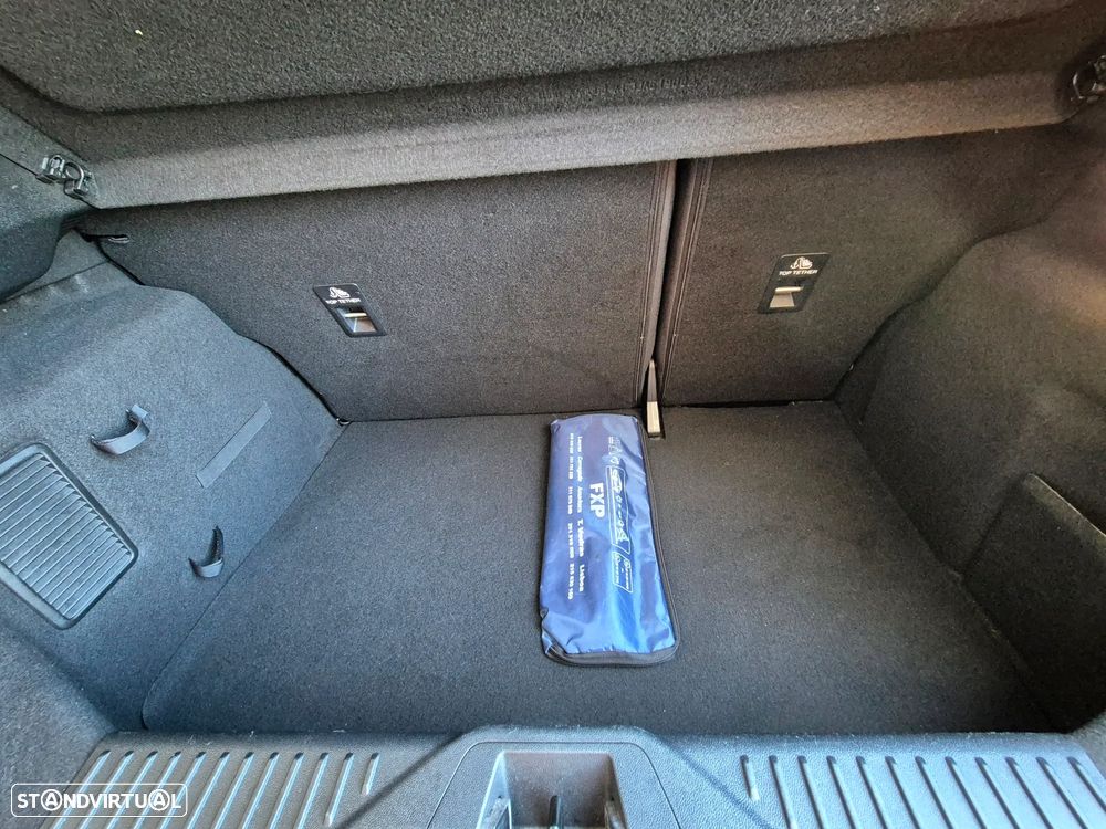 Ford Fiesta 1.5 EcoBoost ST - 17