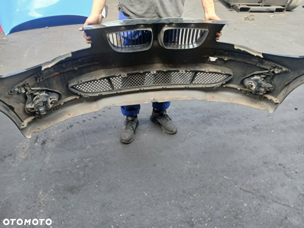 BMW 1 E87 zderzak przedni kod lakieru 668/9 - 8