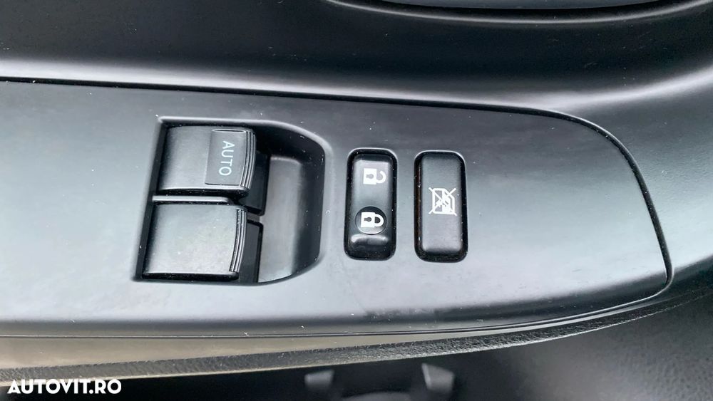 Toyota Yaris 1.5 VVT-i HSD Active - 13