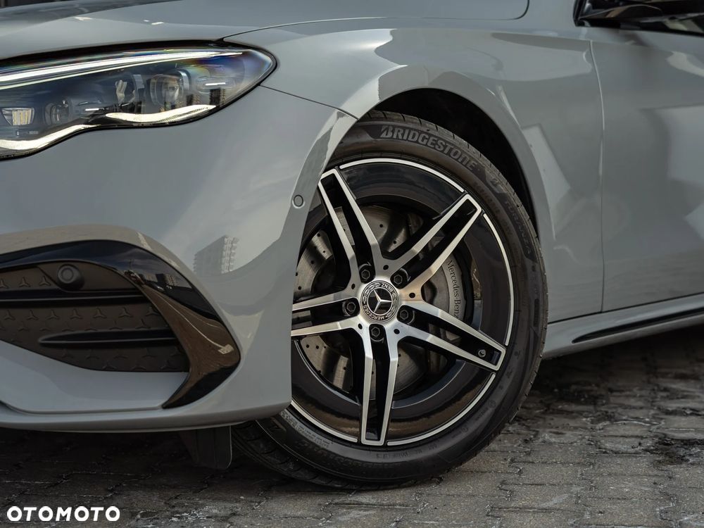 Mercedes-Benz Klasa E 300 de PHEV 4-Matic AMG 9G-Tronic - 10