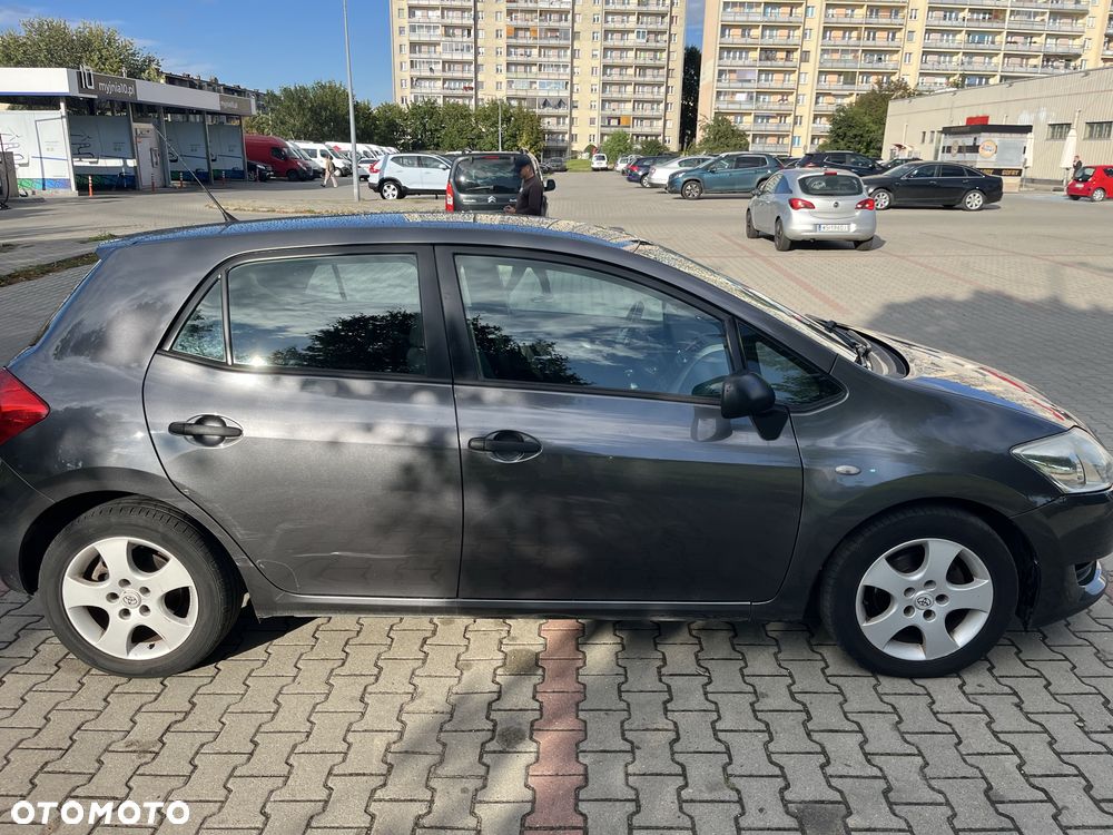 Toyota Auris - 3