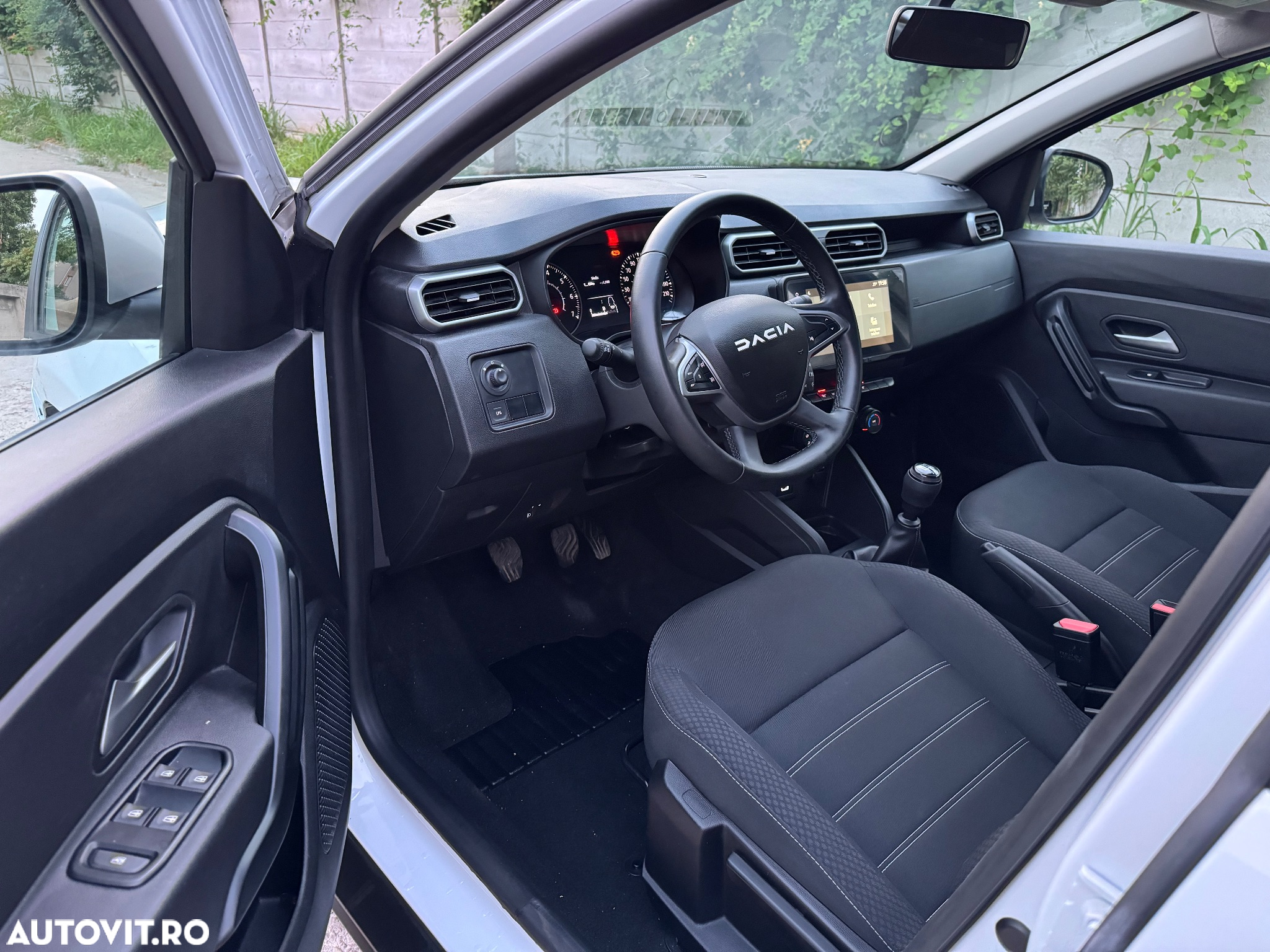 Dacia Duster TCe 90 Essential - 6