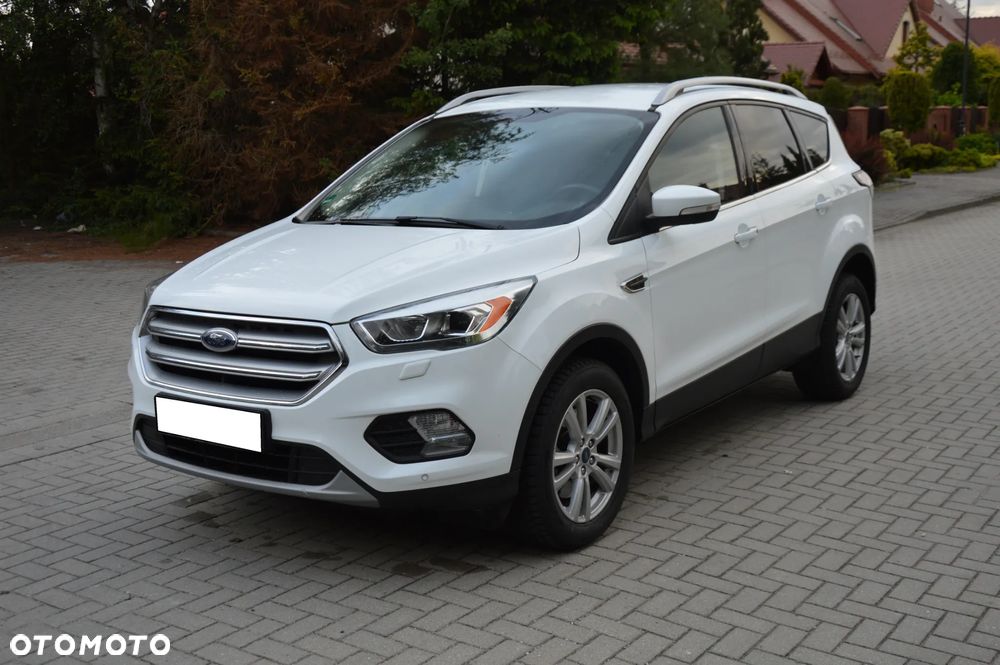 Ford Kuga 2.0 TDCi 2x4 Titanium - 3