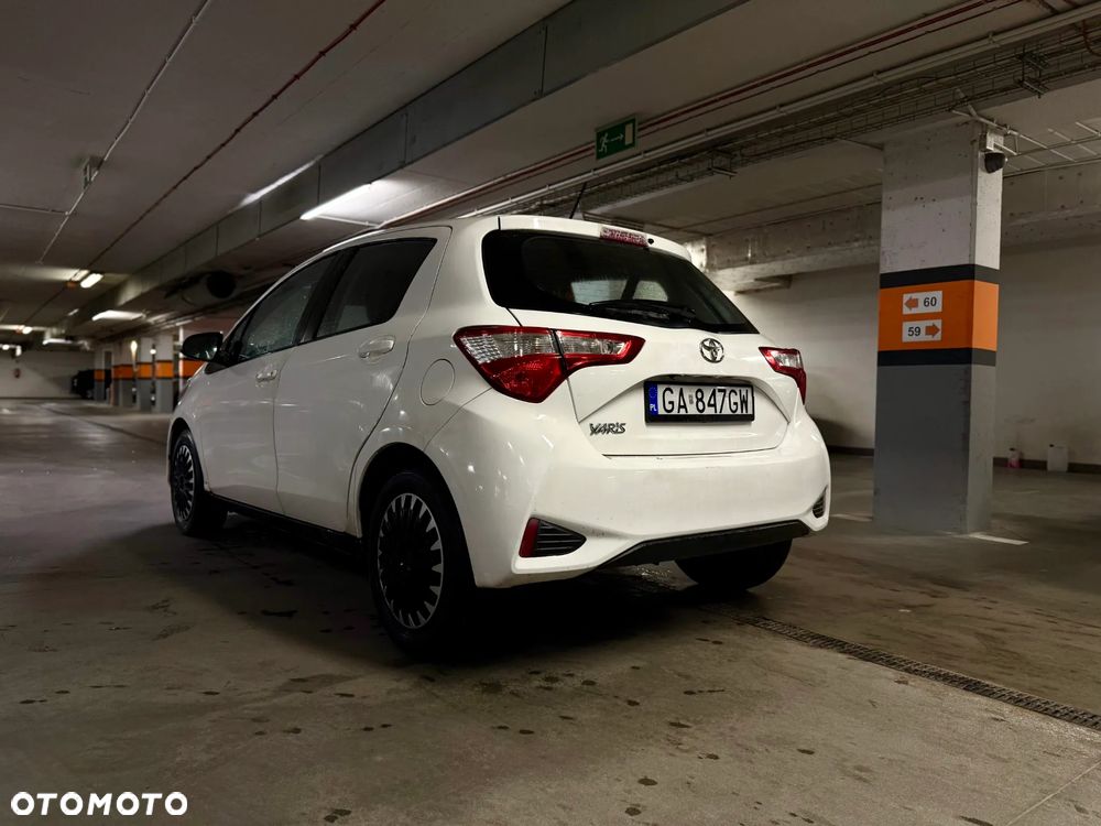 Toyota Yaris 1.5 Premium - 5