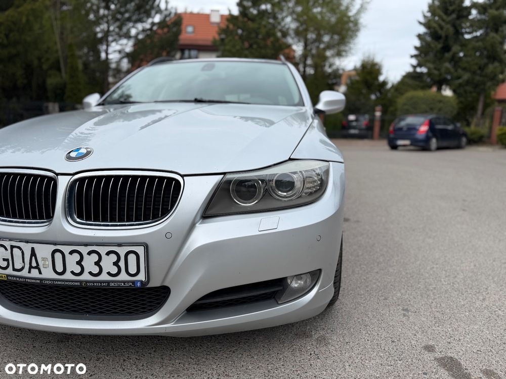 BMW Seria 3 320d Efficient Dynamics - 2