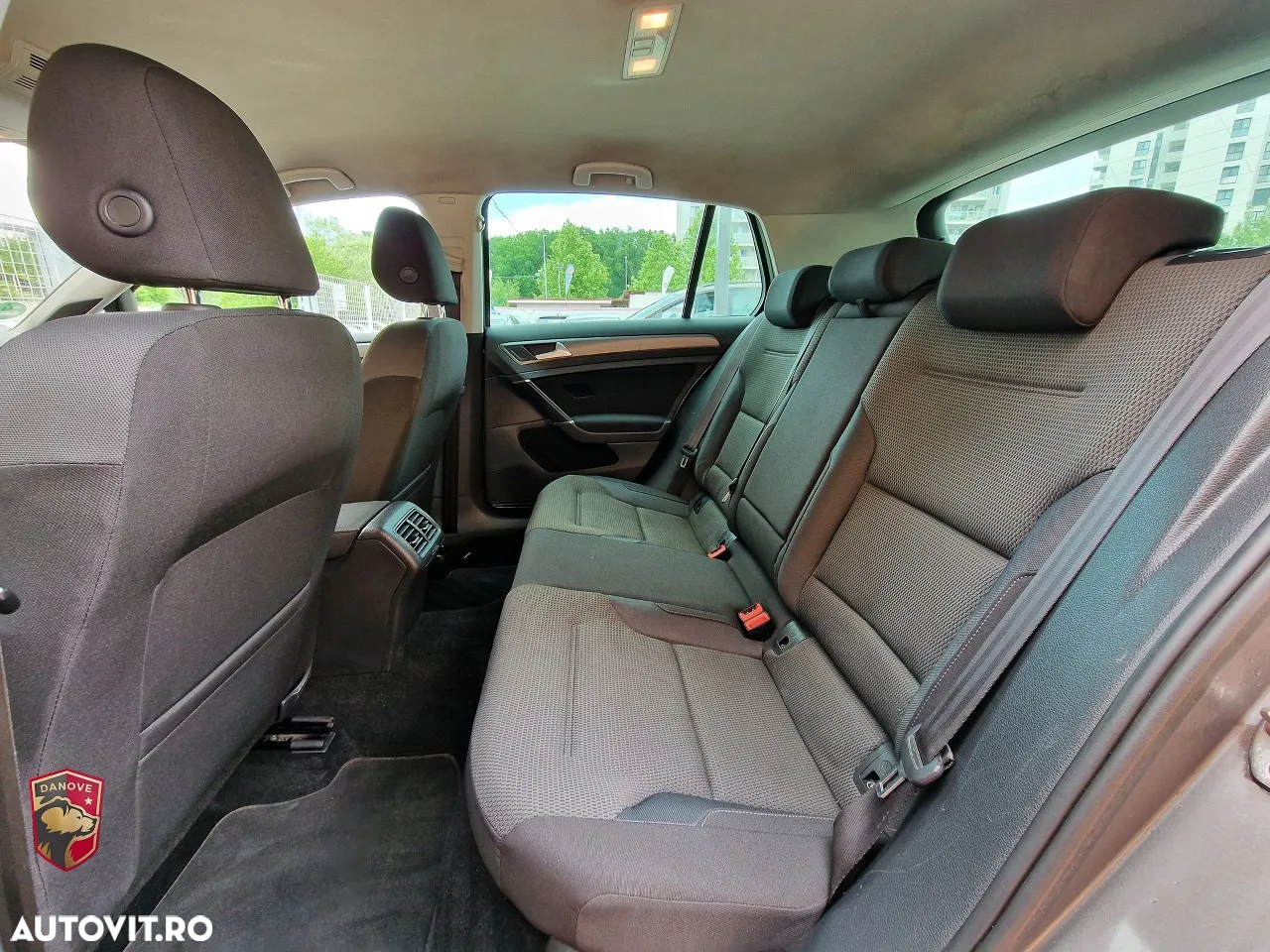 Volkswagen Golf 1.6 TDI BlueMotion Technology Comfortline - 7