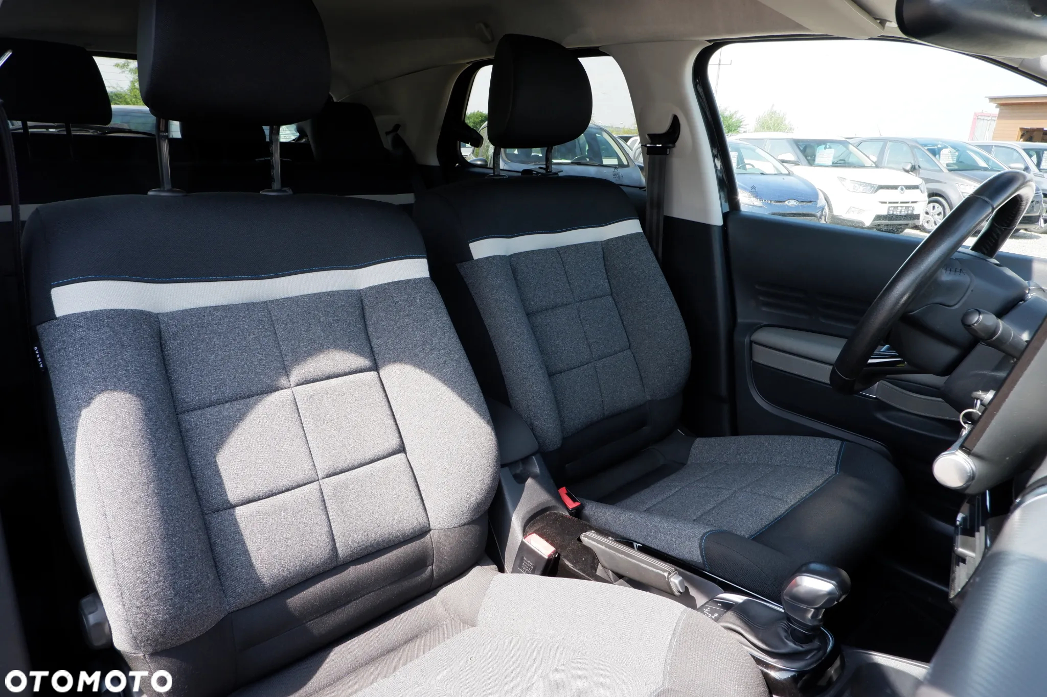 Citroën C4 Cactus Pure Tech 110 Stop&Start EAT6 Selection - 10