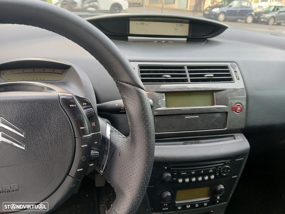 Citroën C4 1.6 HDi 110 Exclusive - 14