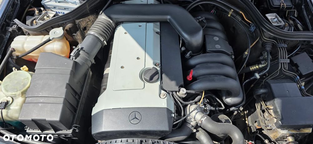 Mercedes-Benz W124 (1984-1993) - 11