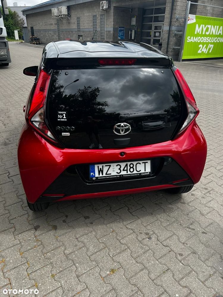 Toyota Aygo x.shift x-play connect - 8