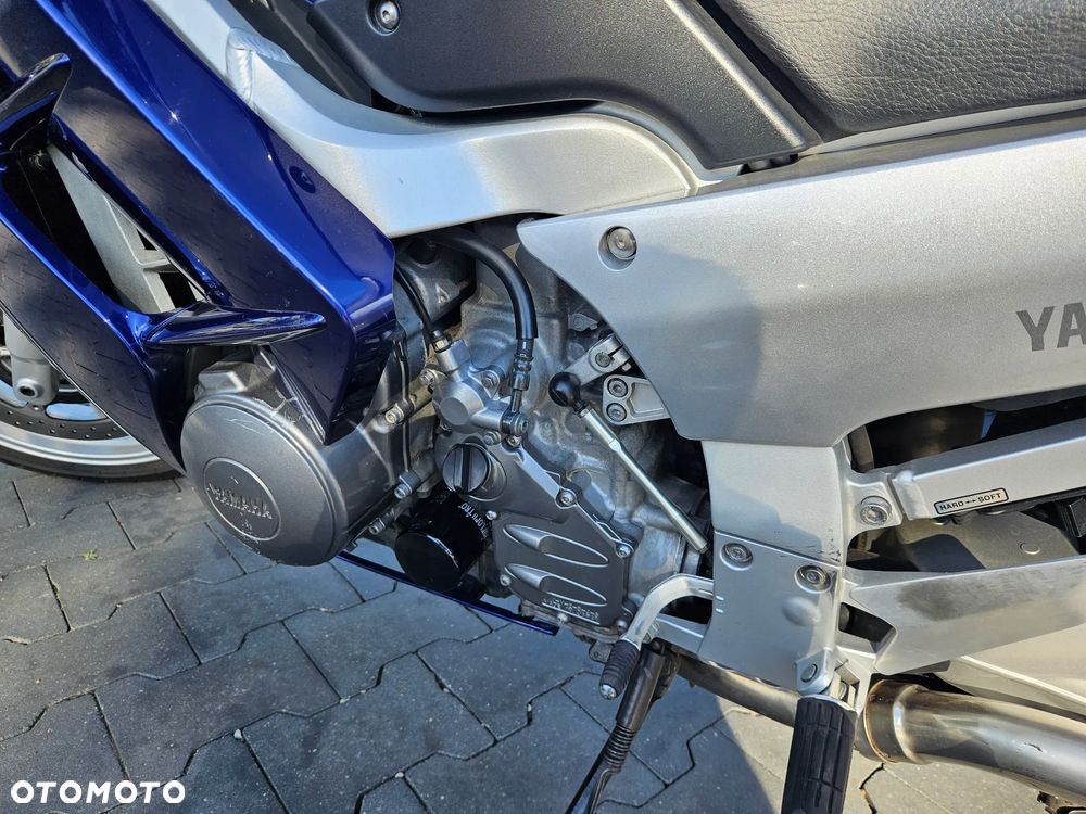 Yamaha FJR - 15