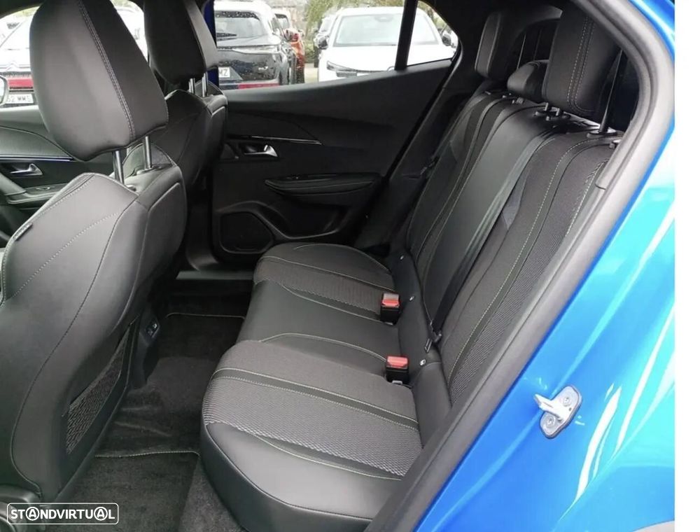 Peugeot e-2008 54 kWh GT - 10
