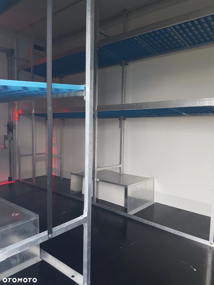 Iveco DAILY KONTENER NISKOPODŁOGOWY 4,43x2,23x2,42 SKLEP FOODTRUCK BAR KLIMA KONIOWÓZ KAMPER - 34