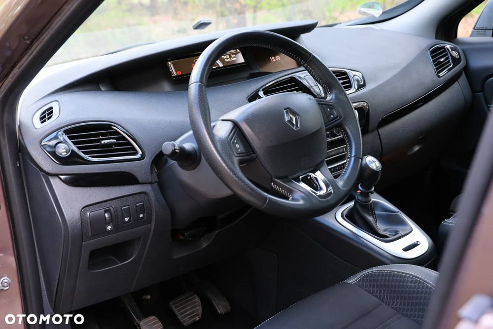 Renault Scenic Energy TCe 130 S&S Bose Edition - 13