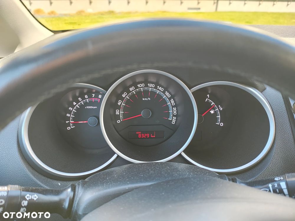 Kia Venga 1.4 Business Line - 19