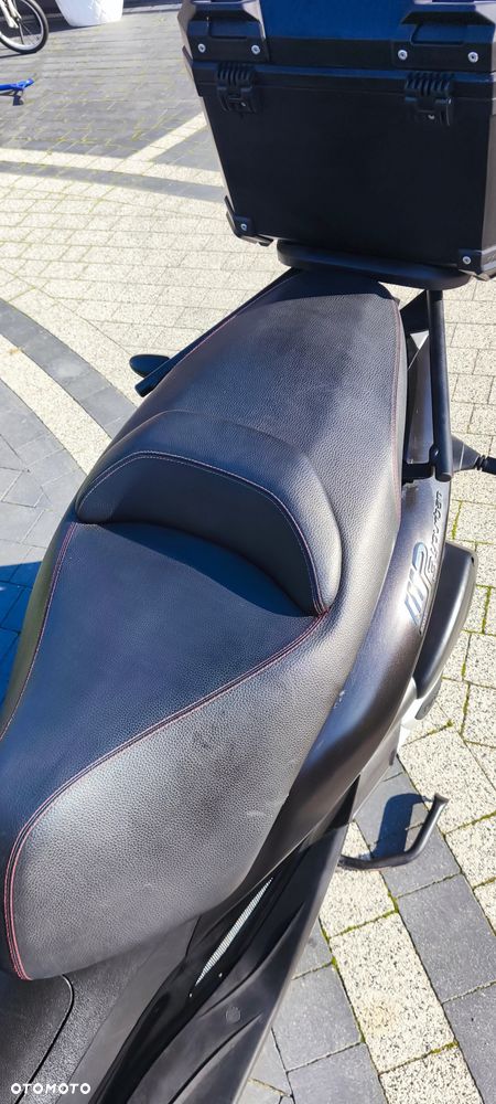 Piaggio MP-3 - 9