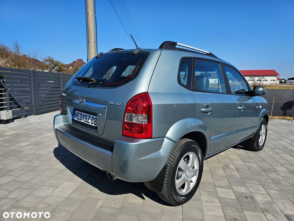 Hyundai Tucson 2.0 4WD GLS - 16