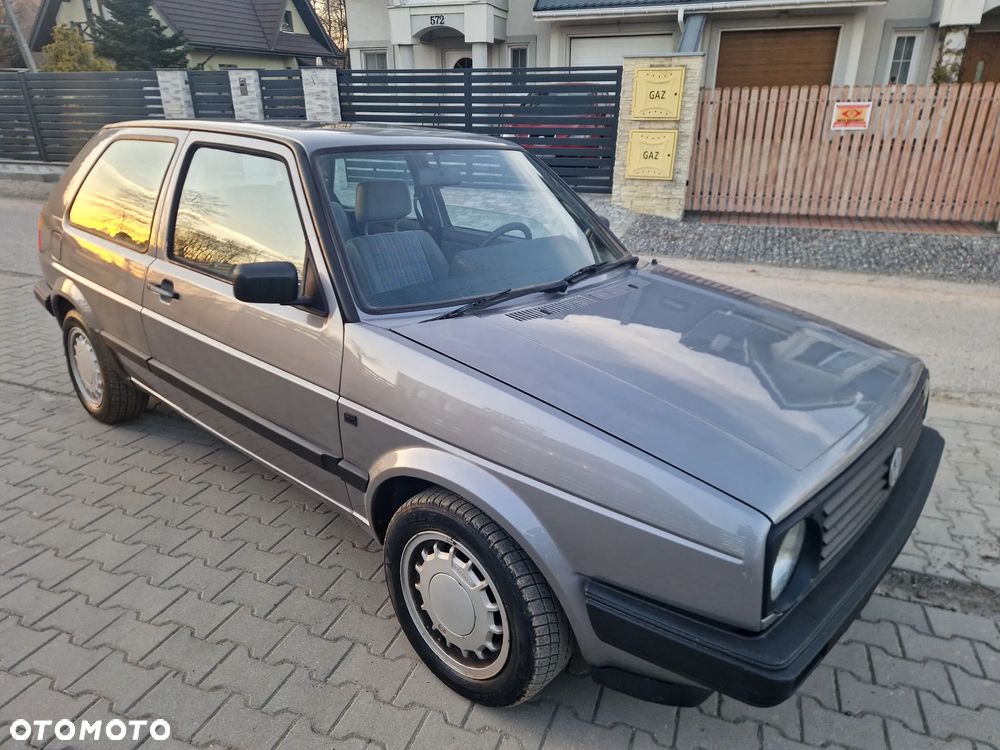 Volkswagen Golf - 21