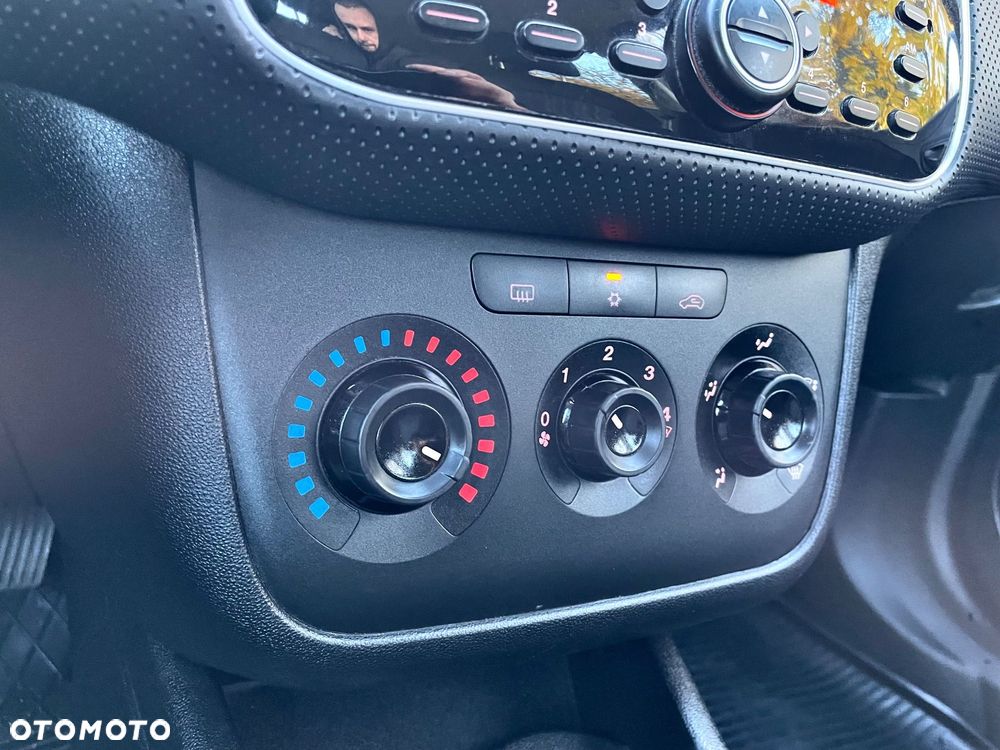 Fiat Punto Evo 1.4 8V Estiva Blue&Me Euro5 - 14