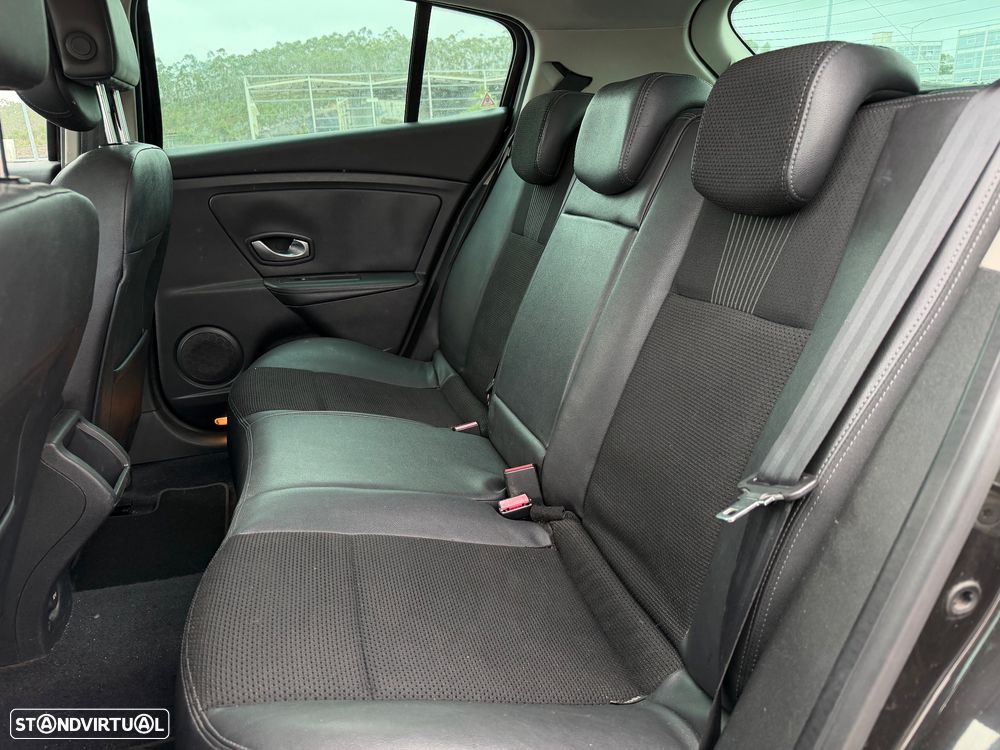 Renault Mégane 1.5 dCi Dynamique Luxe - 8