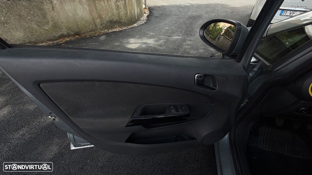 Opel Corsa 1.3 CDTi Enjoy - 8