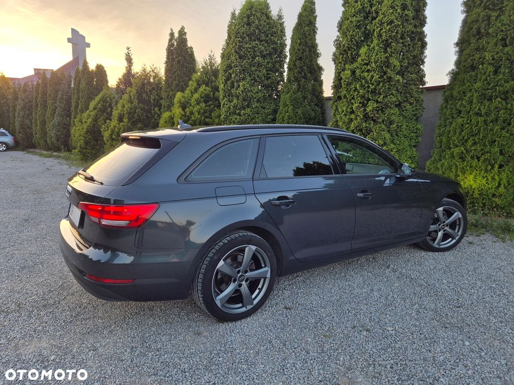 Audi A4 Avant 30 TDI S tronic advanced - 31