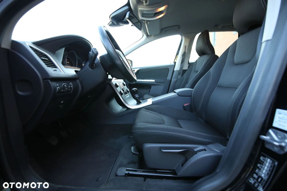 Volvo XC 60 D3 Kinetic - 20