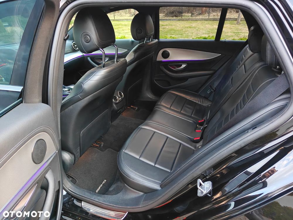 Mercedes-Benz Klasa E 220 d 4Matic 9G-TRONIC AMG Line - 13
