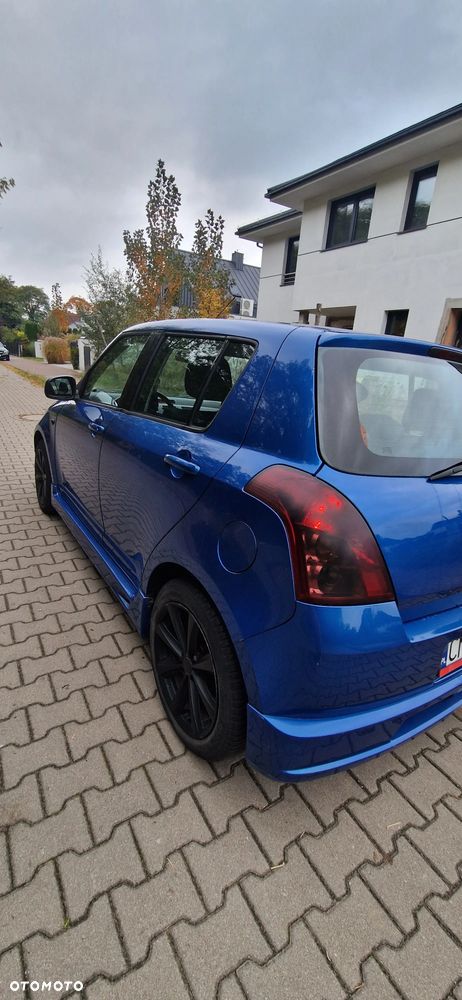 Suzuki Swift 2009 photo 4