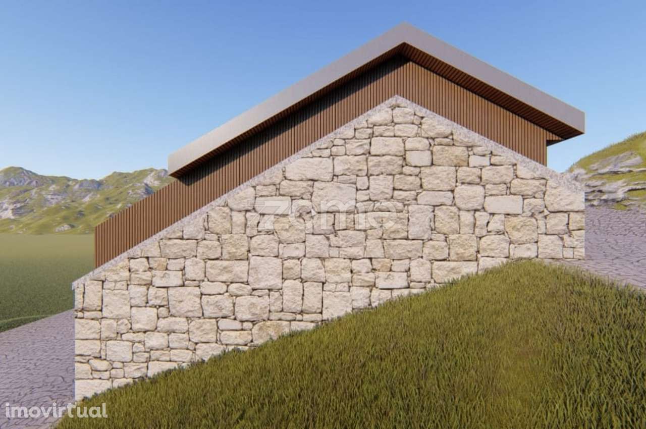 Moradia em Pitões das Junias com projecto e especialidades aprovados! - Grande imagem: 4/51