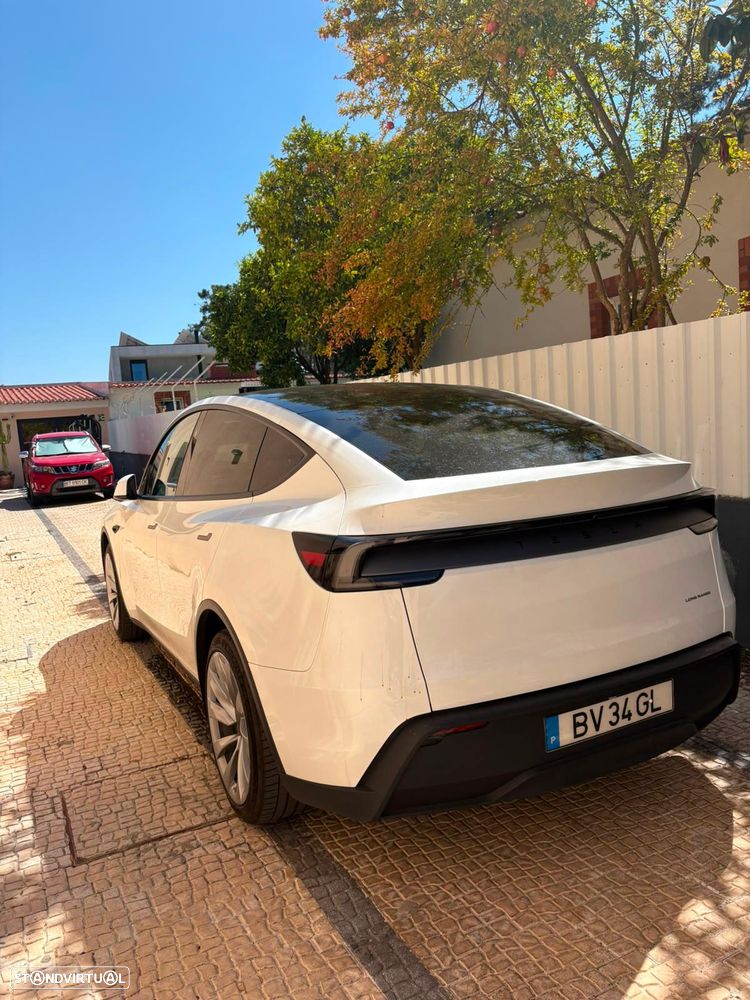 Tesla Model Y Long Range Tração Traseira - 4