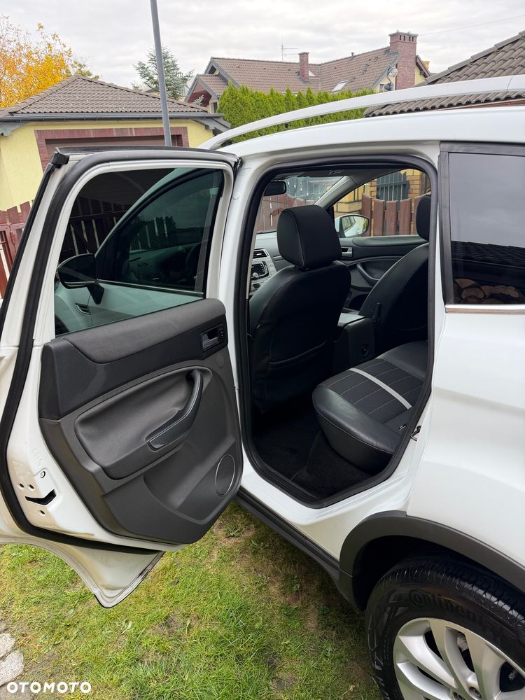 Ford Kuga - 18