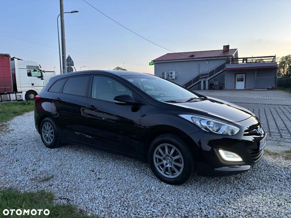 Hyundai i30 i30cw 1.6 CRDi Intro Edition - 19