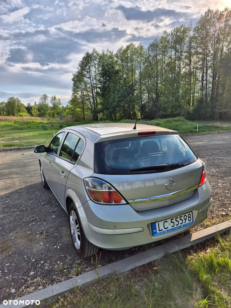 Opel Astra 1.6 EU5 - 3