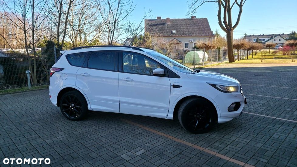 Ford Kuga 2.0 TDCi 2x4 ST-Line - 3