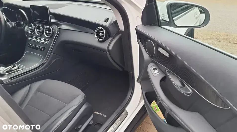 Mercedes-Benz GLC - 14